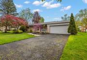 03-4887-Crestbrook-Dr-3