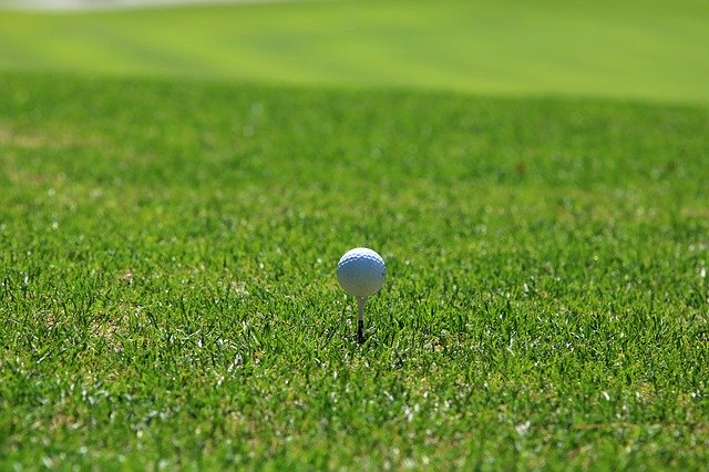 Great Oaks Country Club image of golf ball on tee
