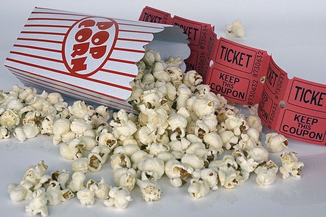 Rochester Hills Things To Do EmagineTheatre image of popcorn and movie tickets